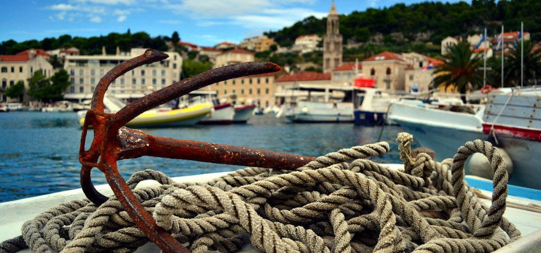 Rope-and-anchor